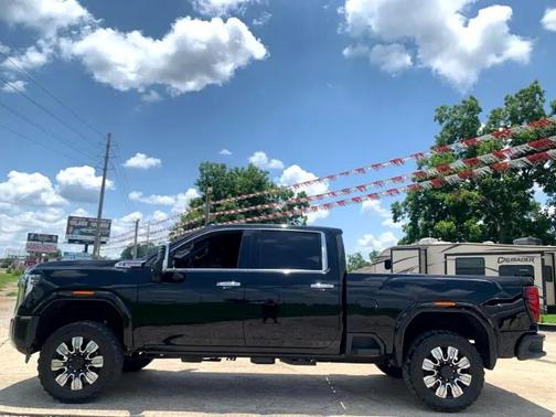 2024 GMC Sierra 2500 Denali