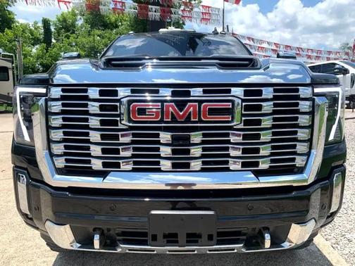 2024 GMC Sierra 2500 Denali