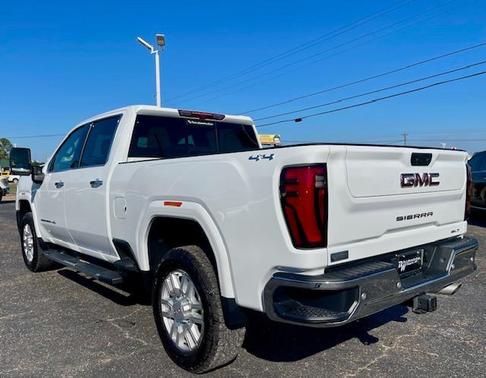 2024 GMC Sierra 2500 SLT