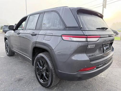 2024 Jeep Grand Cherokee Altitude