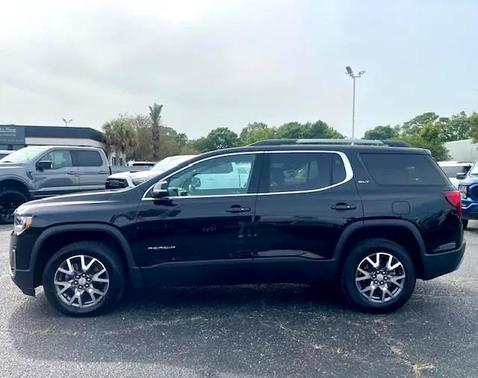 2023 GMC Acadia SLT