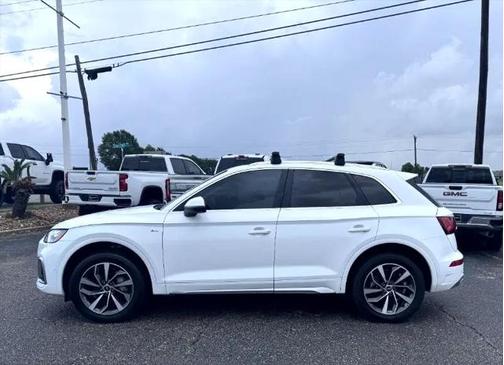 2023 Audi Q5 45 S line Premium Plus
