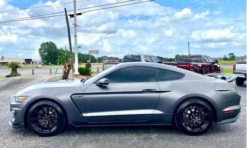 2017 Ford Shelby GT350 Base