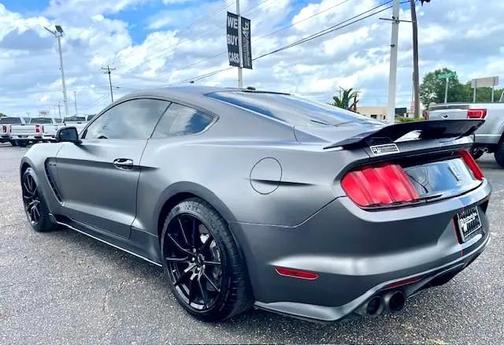 2017 Ford Shelby GT350 Base