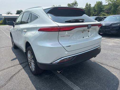 2022 Toyota Venza XLE