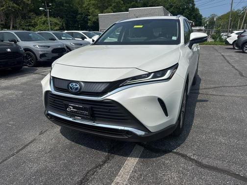 2022 Toyota Venza XLE