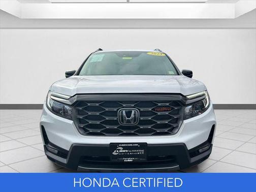 Platinum White Pearl 2023 Honda Passport TrailSport