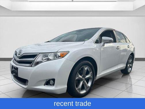 Blizzard Pearl 2015 Toyota Venza XLE