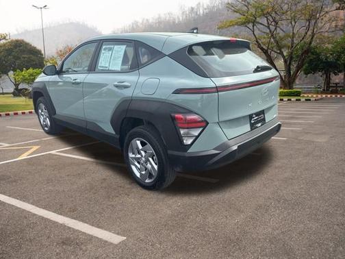 2024 Hyundai KONA SE