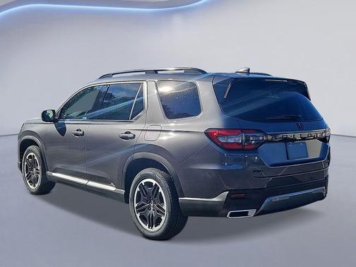 Modern Steel Metallic 2026 Honda Pilot Touring