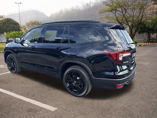 2022 Honda Pilot Black Edition