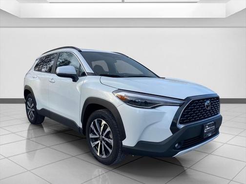 2024 Toyota Corolla Cross XLE