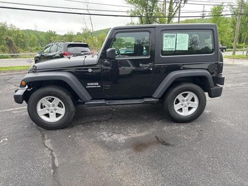 2017 Jeep Wrangler Sport