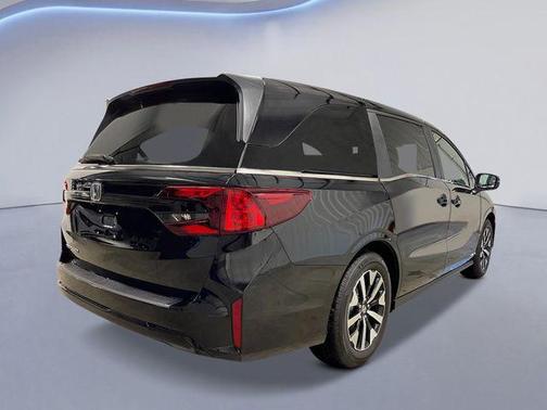 Crystal Black Pearl 2026 Honda Odyssey EX-L