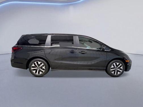 Crystal Black Pearl 2026 Honda Odyssey EX-L
