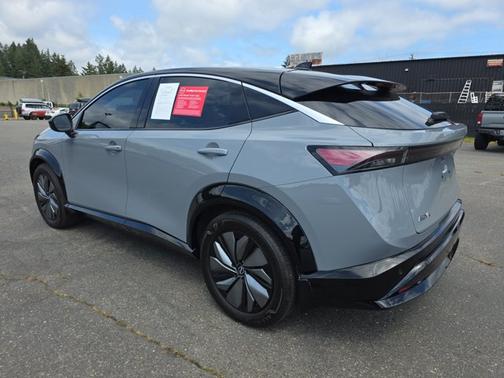2t Gry Blk Roof 2025 Nissan ARIYA ENGAGE