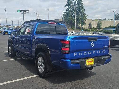 2024 Nissan Frontier SV