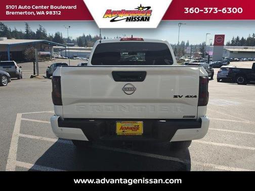 Glacier White 2023 Nissan Frontier SV
