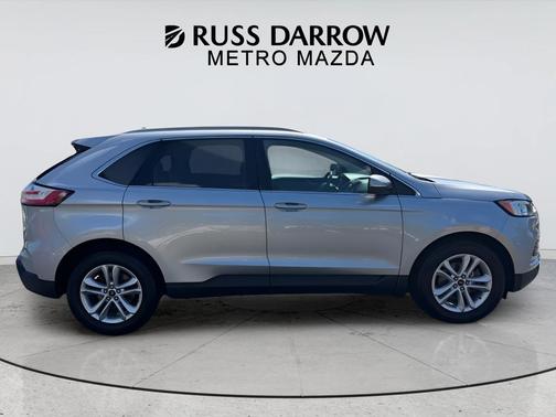 Silver Metallic 2020 Ford Edge SEL