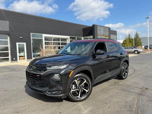 Mosaic Black Metallic 2023 Chevrolet Trailblazer RS