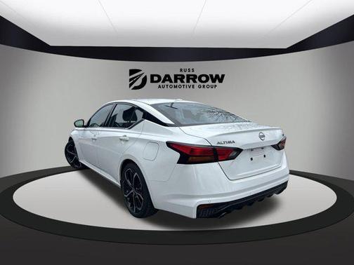 2023 Nissan Altima SR FWD