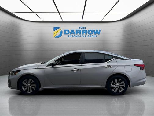 Brilliant Silver Metallic 2024 Nissan Altima S FWD