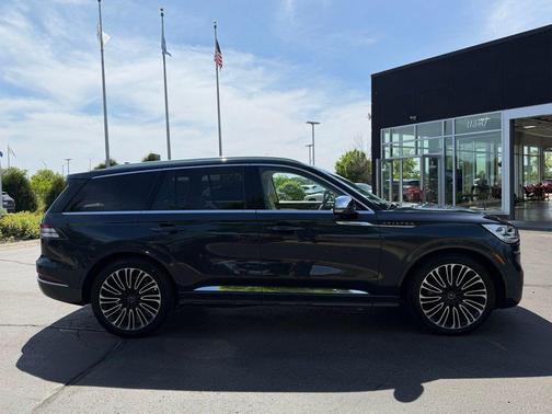 Flight Blue Clearcoat 2020 Lincoln Aviator Black Label AWD