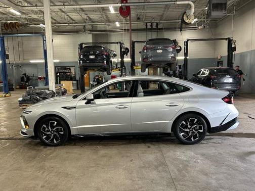 2025 Hyundai SONATA SEL