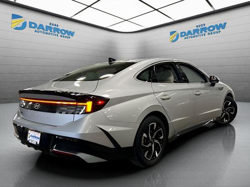 Aero Silver 2025 Hyundai SONATA SEL