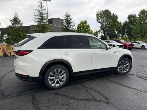 Rhodium White Premium 2026 Mazda CX-90 3.3 Turbo Preferred