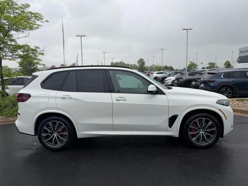 Alpine White 2024 BMW X5 xDrive40i