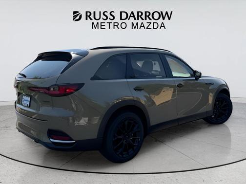 Zircon Sand Metallic 2026 Mazda CX-70 3.3 Turbo Premium