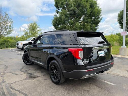 Agate Black Metallic 2020 Ford Explorer XLT