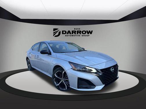 2023 Nissan Altima SR FWD