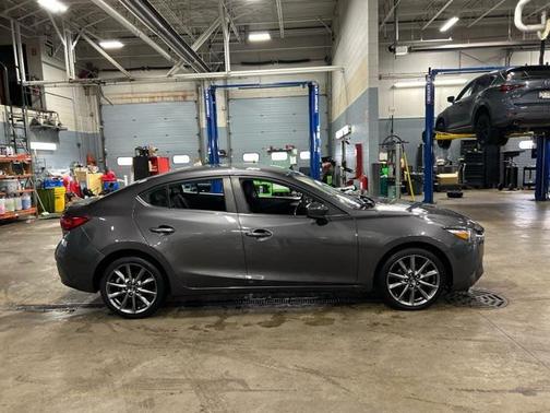 2018 Mazda Mazda3 Touring