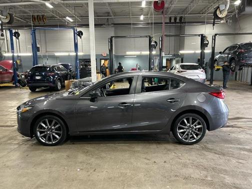 2018 Mazda Mazda3 Touring