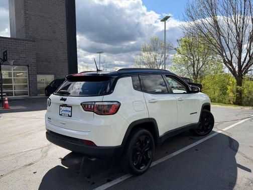 White Clearcoat 2019 Jeep Compass Latitude