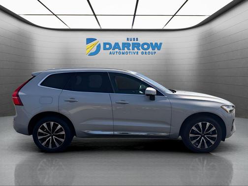 Silver Dawn Metallic 2023 Volvo XC60 B5 Plus Bright Theme