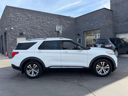 Star White Metallic Tri-Coat 2020 Ford Explorer Platinum