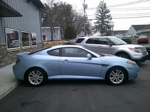 2007 Hyundai Tiburon GS 2dr Hatchback