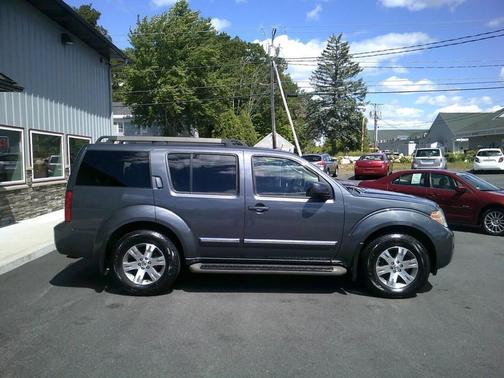 2012 Nissan Pathfinder Silver