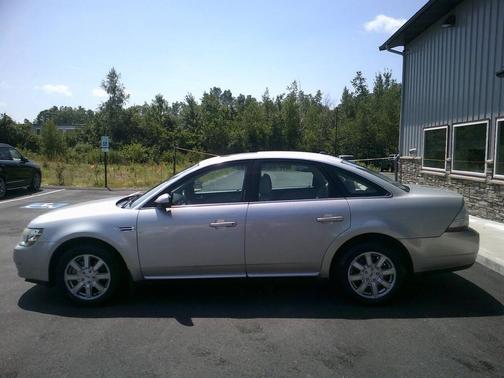 2008 Ford Taurus SEL