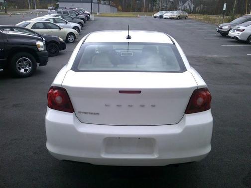 2011 Dodge Avenger Mainstreet 4dr Sedan