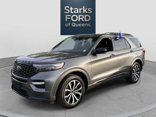 Carbonized Gray Metallic 2023 Ford Explorer ST-Line