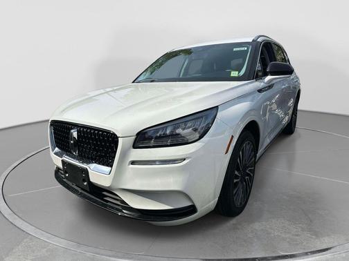 Pristine White Metallic Tri-Coat 2022 Lincoln Corsair Standard
