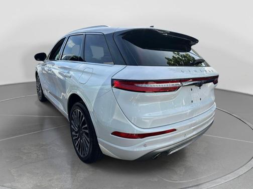 Pristine White Metallic Tri-Coat 2022 Lincoln Corsair Standard