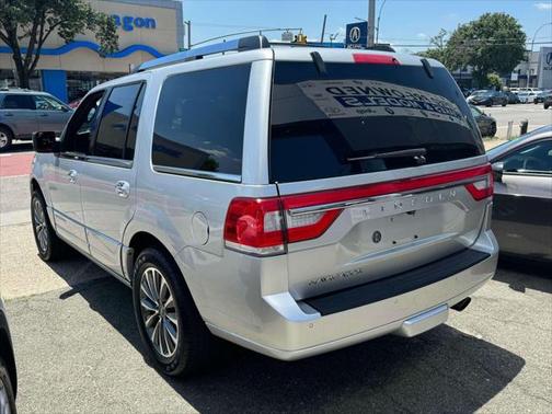 2017 Lincoln Navigator Select