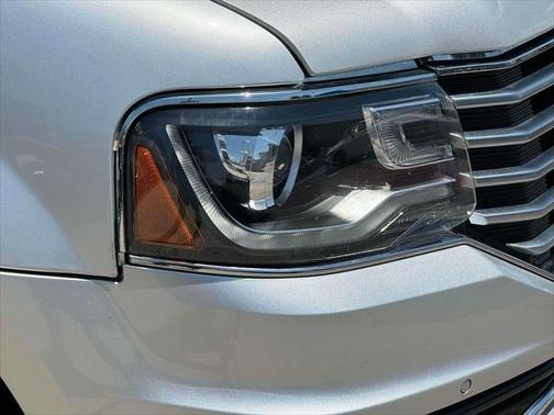 2017 Lincoln Navigator Select