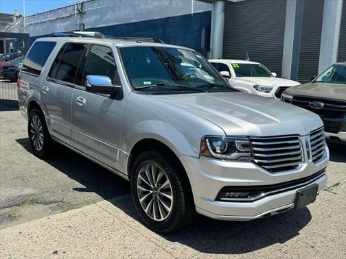 2017 Lincoln Navigator Select