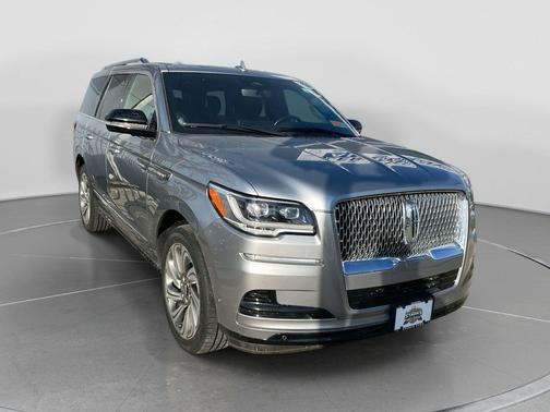 2022 Lincoln Navigator Standard
